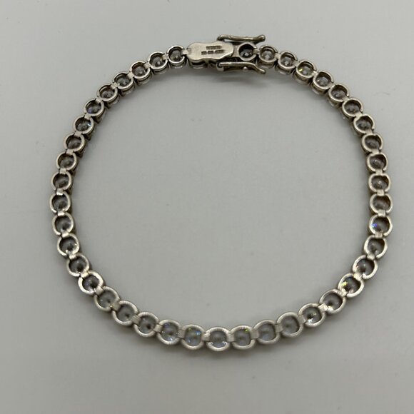 Sterling Silver Tennis Bracelet Diamonique Cubic Zirconia  7.75 Inches - Picture 4 of 13